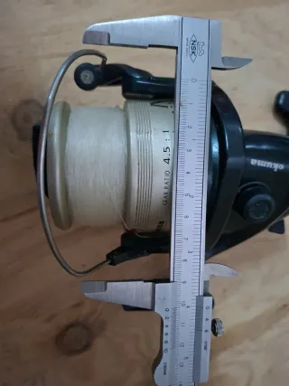 Carrete de pesca Okuma MX