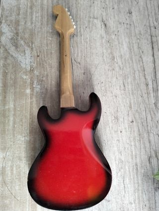 Guitarra Eléctrica Miniatura Roja