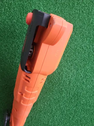 Motosierra Eléctrica Pértiga BLACK+DECKER PS7525