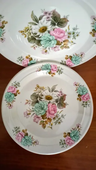 2 Piatti Portmeirion Floreali 22cm