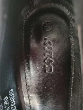 Scarpe con tacco e cinturino nere