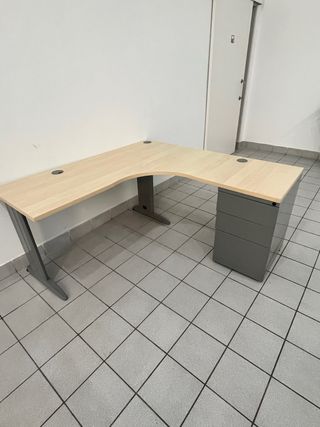 Mesa escritorio de oficina angular madera y metal