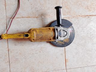 Smerigliatrice DEWALT