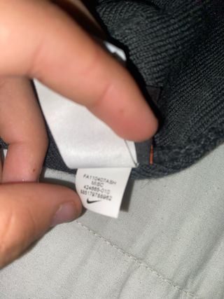 Gorro Nike Negro y Gris