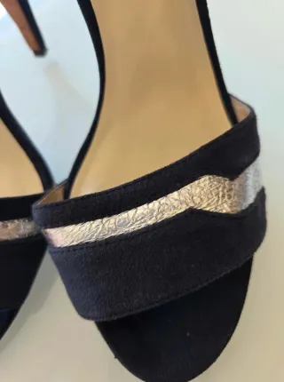 Sandalias Bimba y Lola fiesta negras y doradas