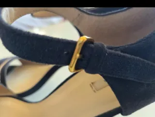 Sandalias Bimba y Lola fiesta negras y doradas