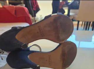 Sandalias Bimba y Lola fiesta negras y doradas