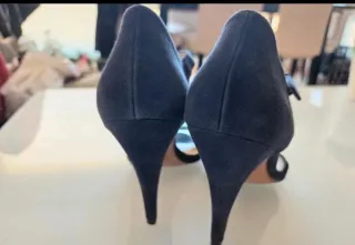 Sandalias Bimba y Lola fiesta negras y doradas