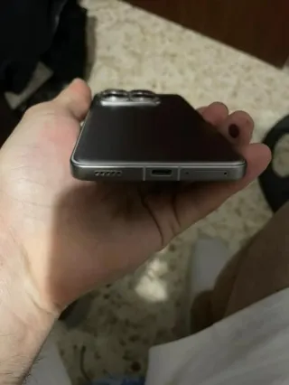 Xiaomi 14t pro 256gb/12gb RAM se vende con su caja