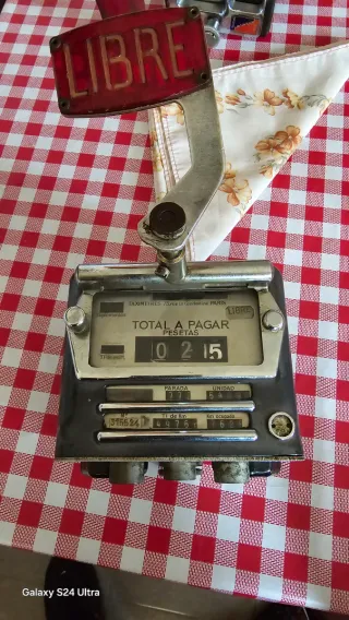 Taxímetro antiguo años 60