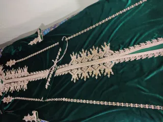 Caftán elegante marroquí