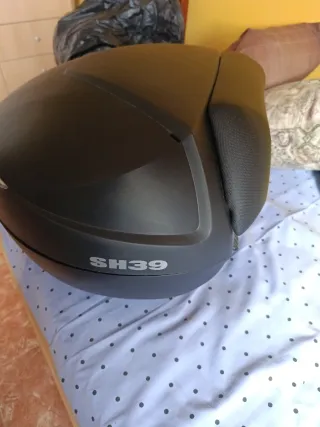 Baúl Shad SH39 con Respaldo y Soporte