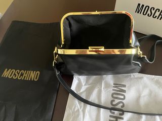 Bolso Moschino Negro y Dorado Nuevo
