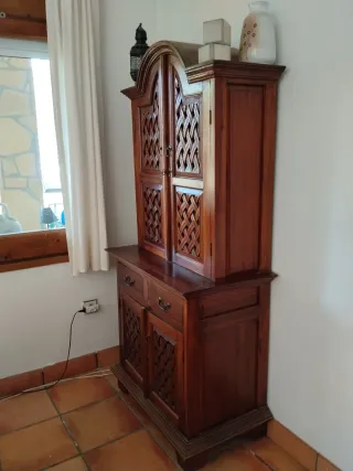 Alacena antigua rústica