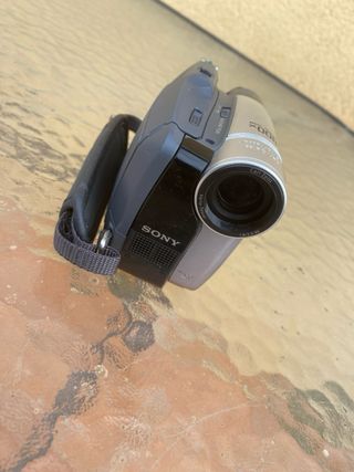 Cámara de vídeo Sony Handycam 20x Zoom