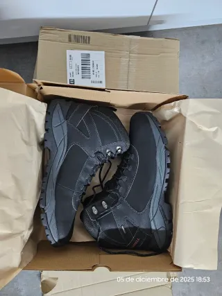 Botas Merrell Negras y Grises Talla 50