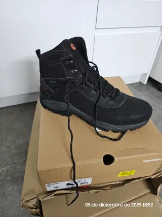 Botas Merrell Negras y Grises Talla 50