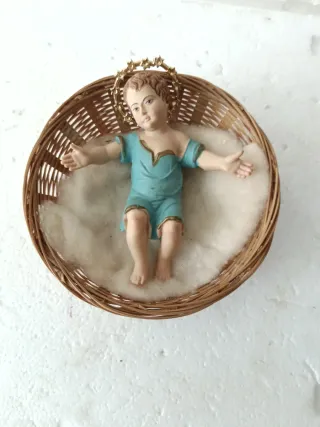 Gesù Bambino presepe cesto paglia