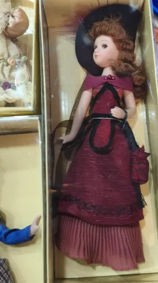 Collezione di bambole in porcellana