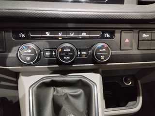 Volkswagen Caravelle Origin 150cv 2021