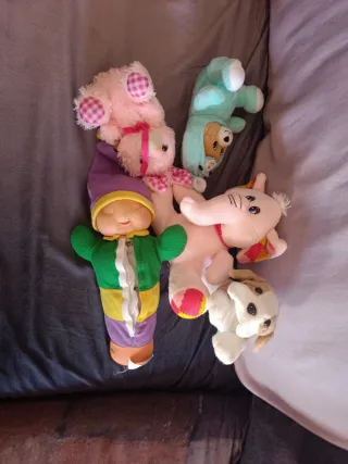 Lote peluches: oso, elefante, perro, duende