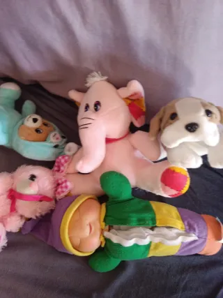 Lote peluches: oso, elefante, perro, duende