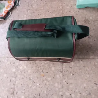 Bolso de hombro verde y marrón