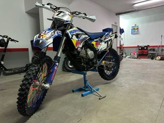 Moto Enduro Husaberg 77