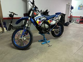 Moto Enduro Husaberg 77