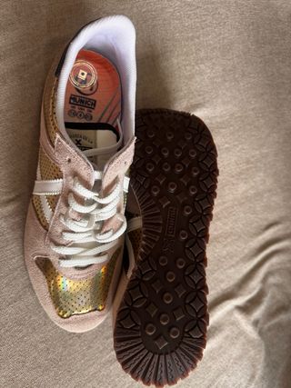 Zapatillas Munich Mujer Doradas y Rosas