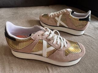 Zapatillas Munich Mujer Doradas y Rosas