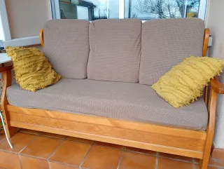 Sofá 3 plazas y sillón individual.