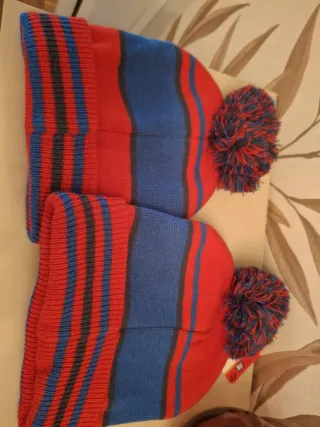 Lote 2 Gorros Invierno Mickey Disney