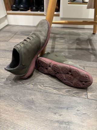 Zapatillas Geox Nebula verde oliva y burdeos