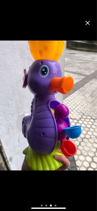 Juguete de baño dragón morado