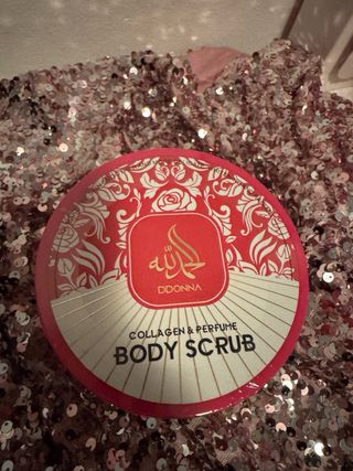 Crema Exfoliante Corporal Rosa y Roja