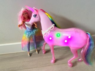 Barbie Unicornio Arcoíris