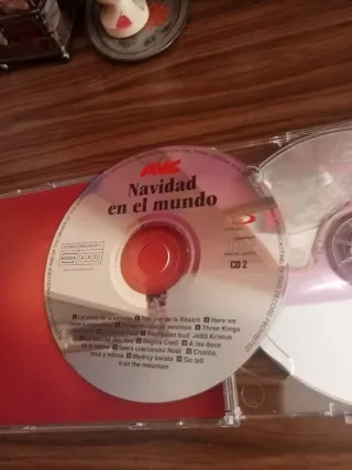 CDs Salve Rociera y Navidad en el mundo