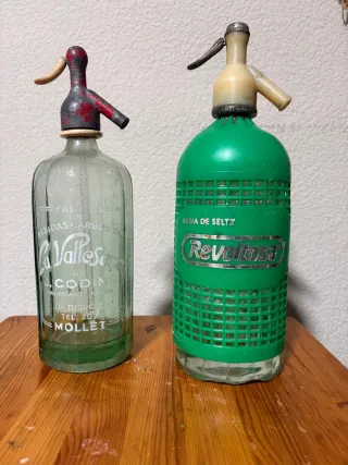 2 Sifones antiguos de vidrio