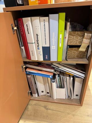 Mueble mostrador de madera DM