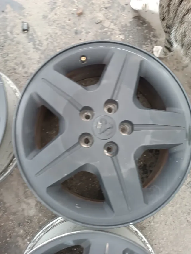 Llantas Dodge Caliber 17 (Juego 4)