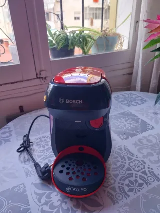 Cafetera Bosch Tassimo Roja