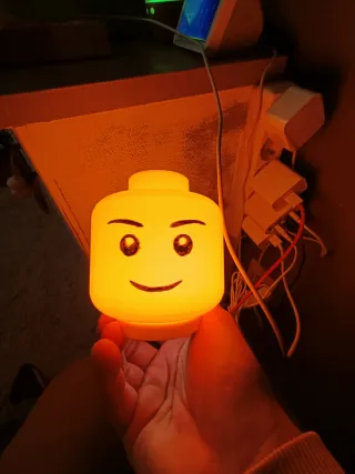 Lámpara Cabeza Lego Naranja