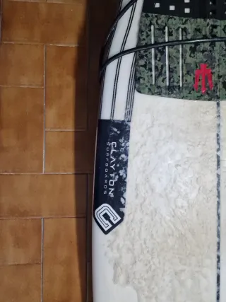 Tabla de surf Clayton ideal para niño