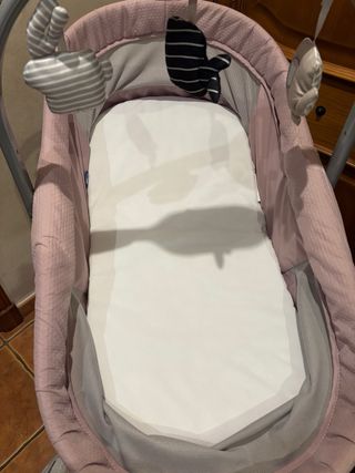 Cuna Chicco 4 en 1 : Moisés, Hamaca y Trona .