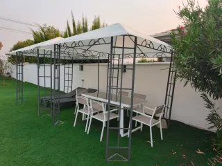 Pérgola metálica y de tela casi nueva