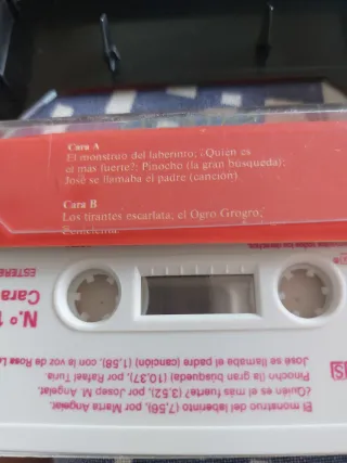 Lote 13 Casettes Cuenta Cuentos de Salvat.