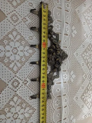 Appendino vintage in ottone decorato