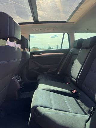 Volkswagen Passat GTE Híbrido enchufable / Techo