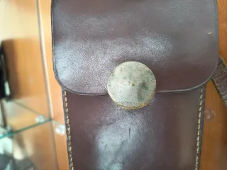 Funda antigua de cuero para cámara fuelle